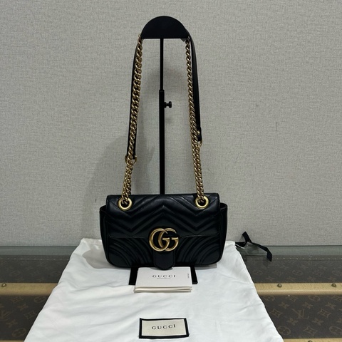 🈶台灣2024購證 #全配🉑送禮 Gucci馬蒙22黑金鏈條斜挎包