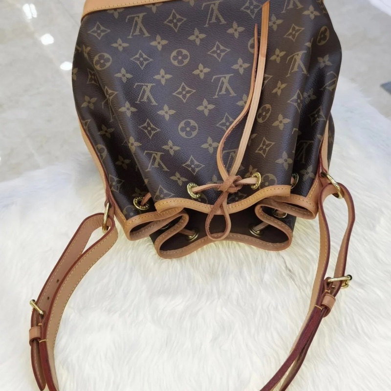 「JL精品代購」 9新 LV 老花 水桶包mm-0