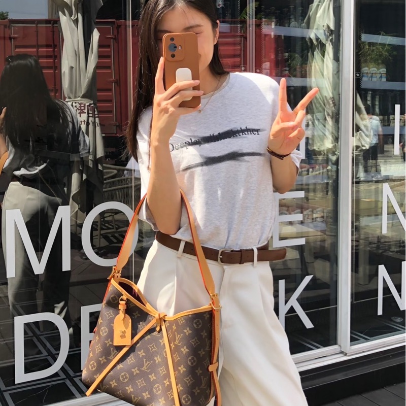 🈶購證 #99新 #配件齊 #專櫃漲到12萬 Lv carryall pm經典老花小號單肩斜挎包-1