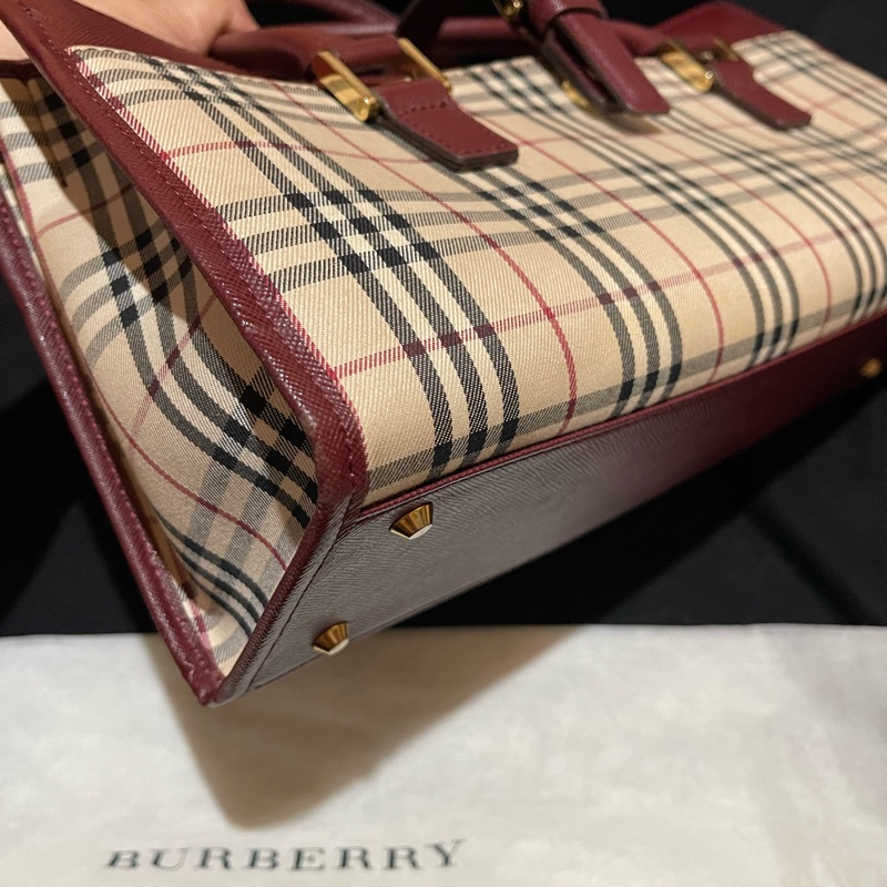 Burberry經典格紋手提包-8