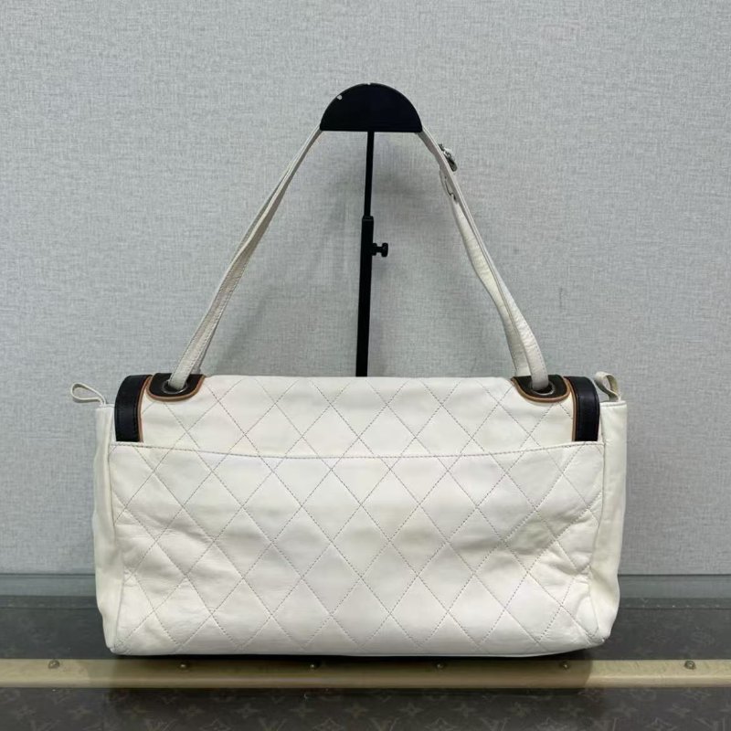 CHANEL 熊貓色2.55銀扣元寶肩背斜背包 38*19*12 98新配件塵袋-5