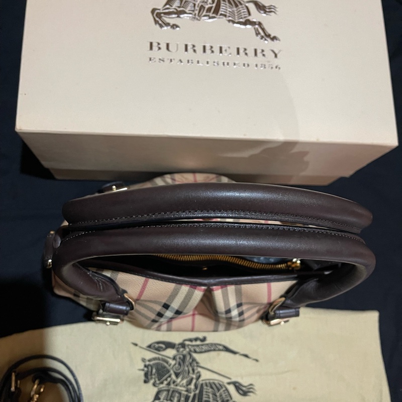 Berberry經典格紋手提肩背側背包-45