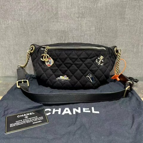 CHANEL waist限量徽章款毛呢腰包 27*15 98新配件塵袋保卡
