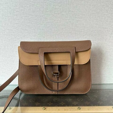 ✨Hermès 栗子色金扣Halzan25手提肩背斜背包 25*17*8 98新配件塵袋