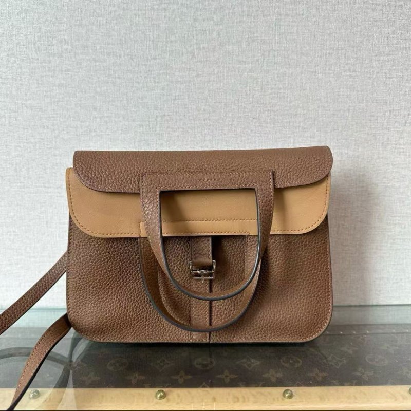 ✨Hermès 栗子色金扣Halzan25手提肩背斜背包 25*17*8 98新配件塵袋-0