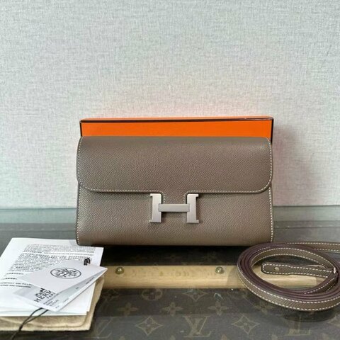✨HERMES 大象灰銀扣康康togo肩背斜背包 20.5*11.5*2.5 全新閒置配件塵袋盒子購證