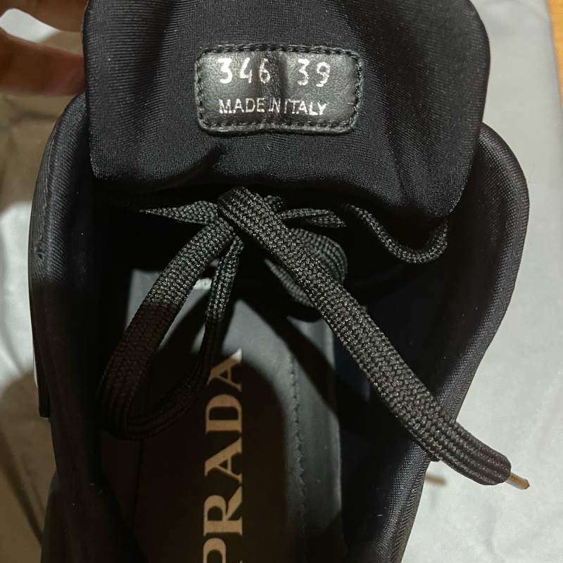 PRADA 黑色橡膠運動鞋  球鞋346#39-41