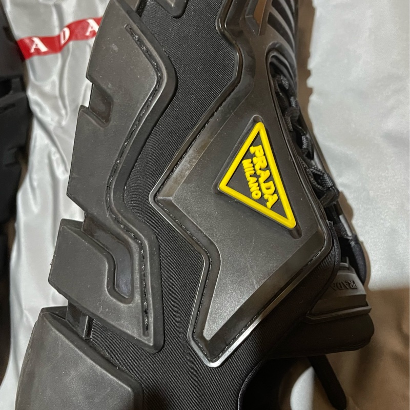 PRADA 黑色橡膠運動鞋  球鞋346#39-43
