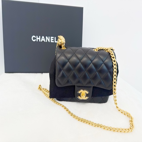 全新CHANEL黑色羊皮25P金色山茶花調節扣CF口蓋包方胖子AS4040