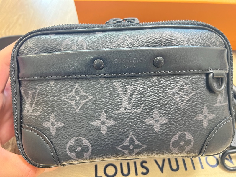 LV Alpha 相機包-1