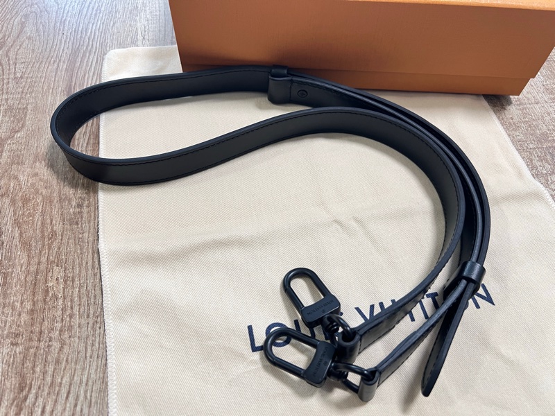 LV Alpha 相機包-6