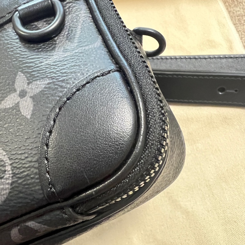 LV Alpha 相機包-12