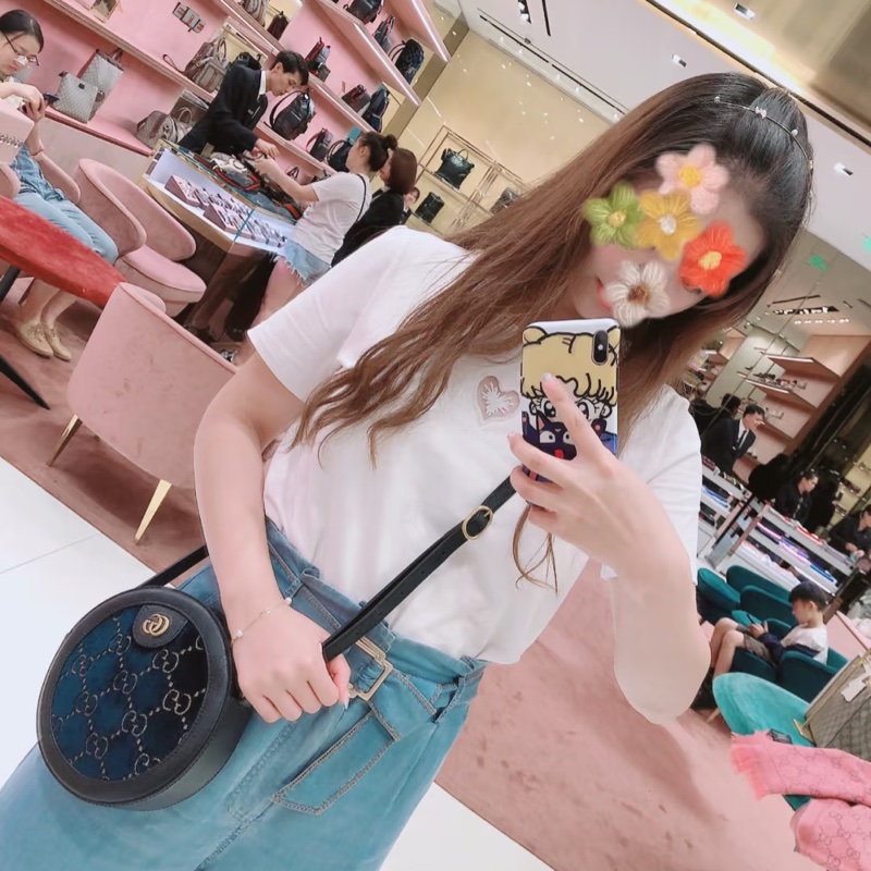 Gucci 絲絨圓餅-12