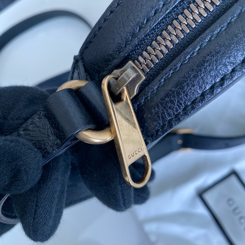 Gucci 絲絨圓餅-16