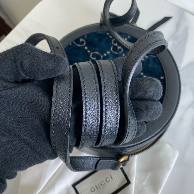 Gucci 絲絨圓餅-18