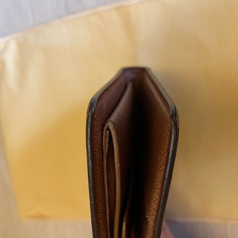 LV Louis Vuitton Monogram M61665 零錢袋短夾-9
