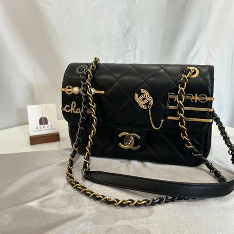 CHANEL AS2979/晶片款 黑羊皮季節款徽章CF