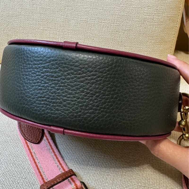 coach側背圓餅包-7