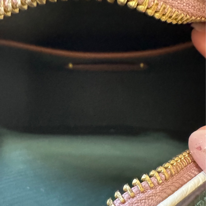 coach側背圓餅包-10