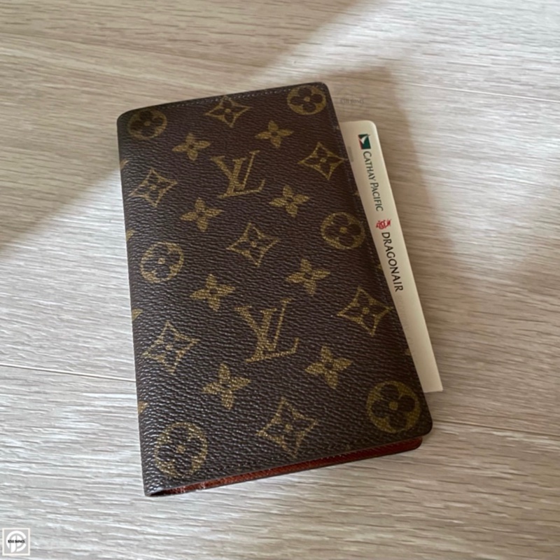LV Louis Vuitton Monogram 老花長夾/護照夾-2