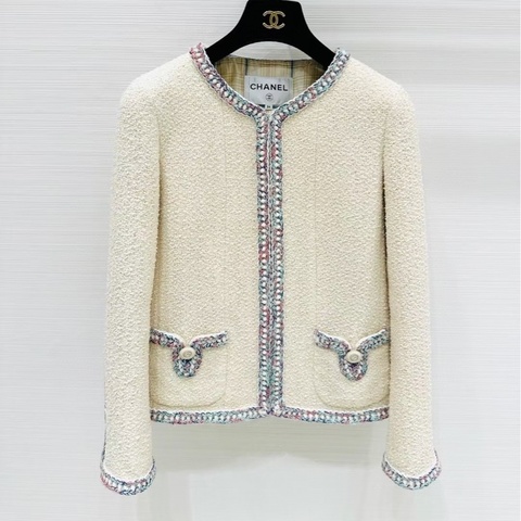 ⭐️ Chanel Jacket 外套