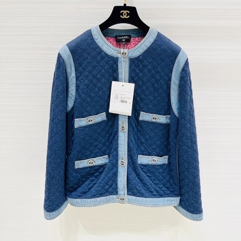 ⭐️ Chanel Jacket 外套