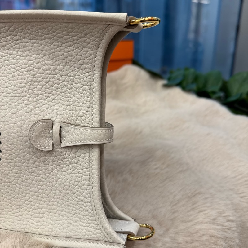 HERMES Mini Evelyne 奶昔白金stamp K-3