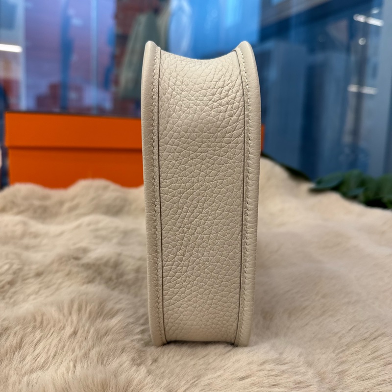 HERMES Mini Evelyne 奶昔白金stamp K-7