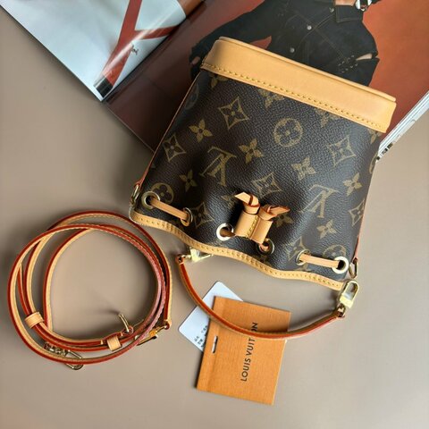 ::LOUIS VUITTON:: LV M81266 NANO NOE經典花紋手提兩用水桶包