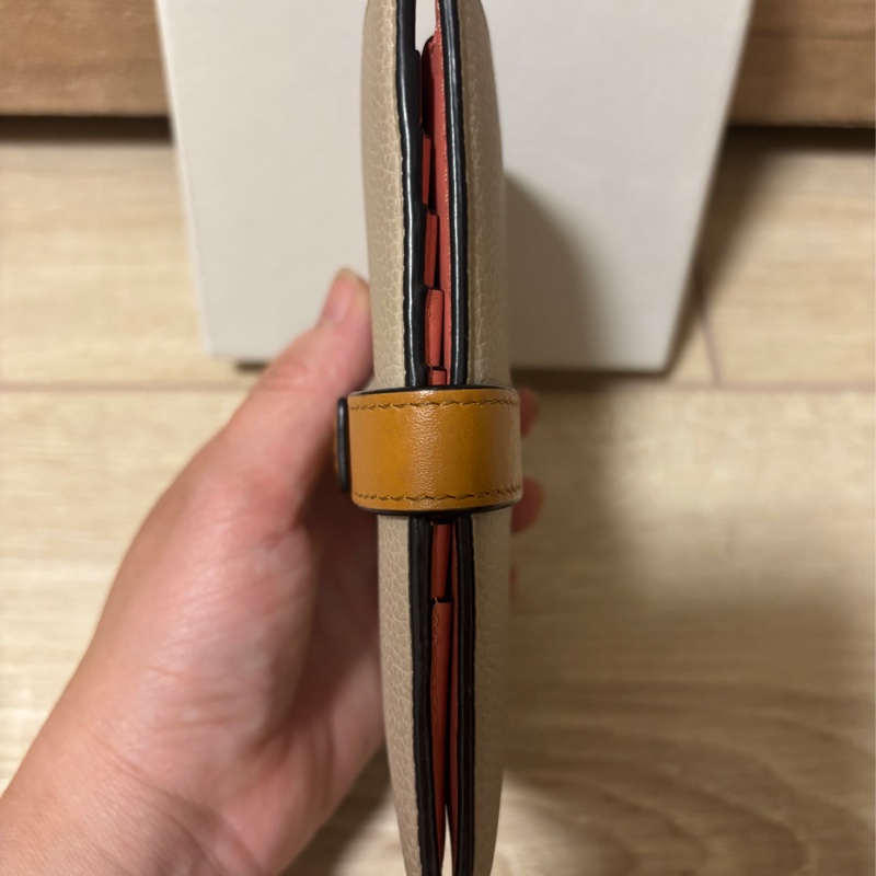 LOEWE 短夾 中夾～台中專櫃購入-4