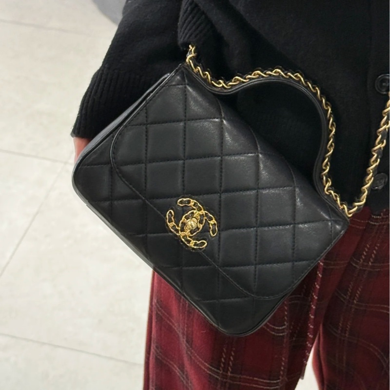 🈶購證 #全新閒置 #櫃上售價23萬 香奈兒黑金19bag郵差包-5