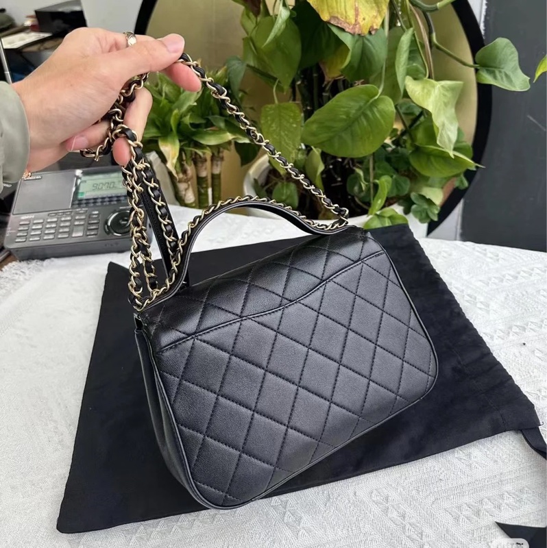 🈶購證 #全新閒置 #櫃上售價23萬 香奈兒黑金19bag郵差包-8