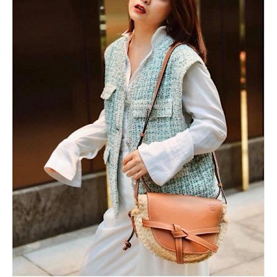 平台最低價最新✨近新閒置未用品✨斷貨款夏日必備Loewe Gate small金棕色牛皮拼接拉菲草蝴蝶結草編包馬鞍包-3