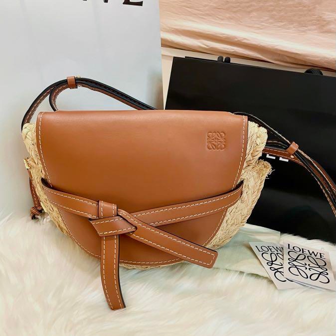 平台最低價最新✨近新閒置未用品✨斷貨款夏日必備Loewe Gate small金棕色牛皮拼接拉菲草蝴蝶結草編包馬鞍包-13