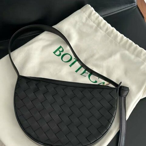 bottega veneta黑色編織sunrise月牙腋下包，全新 配件塵袋紙袋