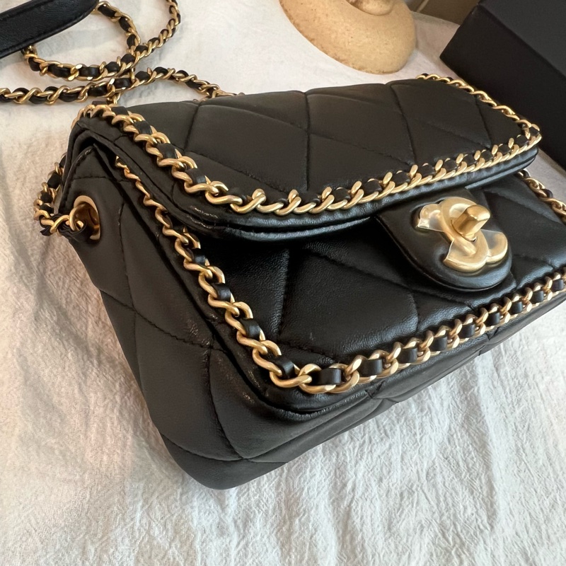 ෆ Chanel 滾邊穿皮鍊黑金cf 🖤24B-7
