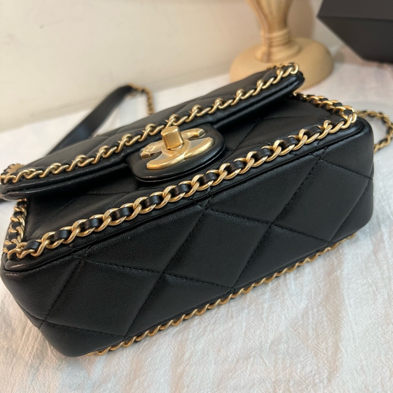 ෆ Chanel 滾邊穿皮鍊黑金cf 🖤24B-9