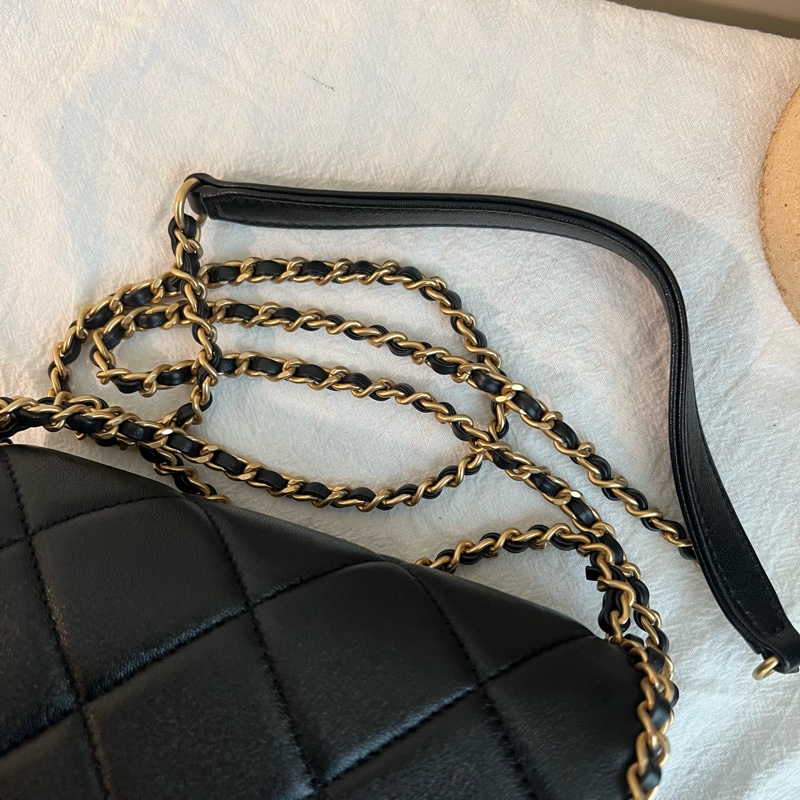 ෆ Chanel 滾邊穿皮鍊黑金cf 🖤24B-12