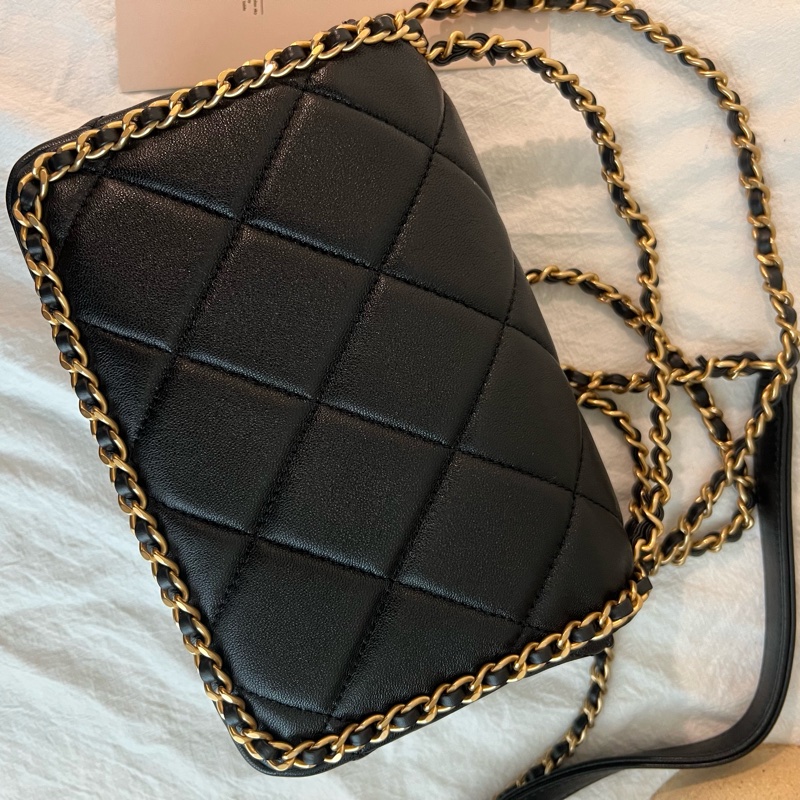 ෆ Chanel 滾邊穿皮鍊黑金cf 🖤24B-15