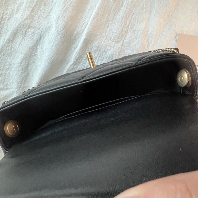 ෆ Chanel 滾邊穿皮鍊黑金cf 🖤24B-21