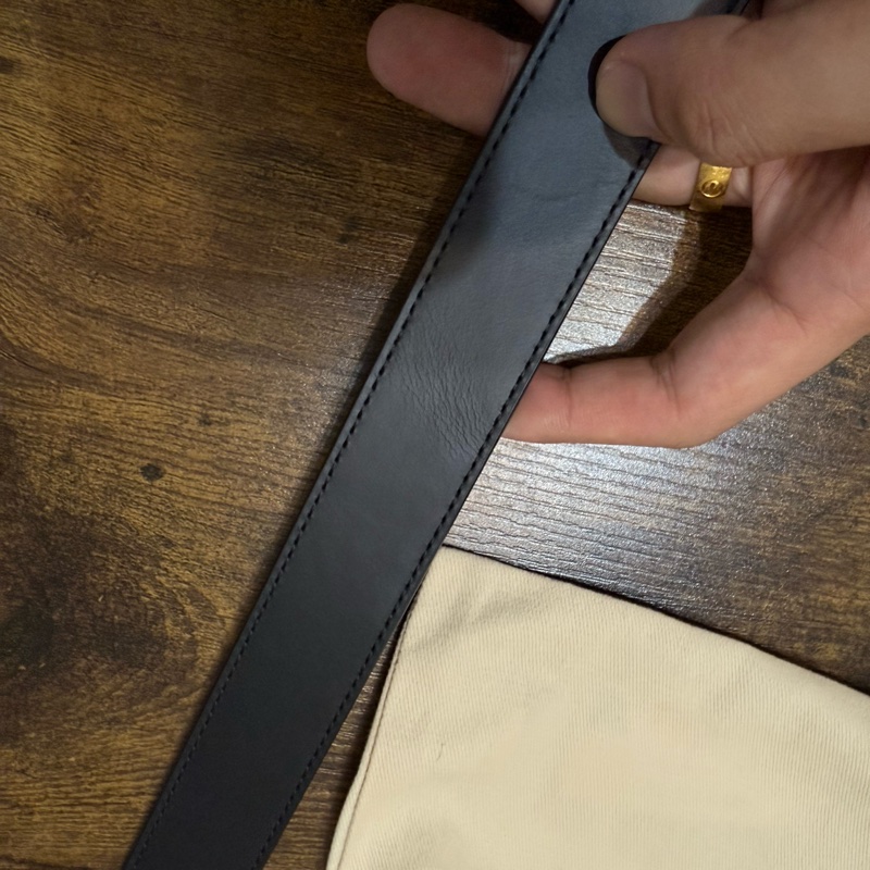 (已絕版)LV男生皮帶 M4049T Monogram 專櫃購入 新款 圖案塗層帆布雙面皮革皮 帶仿舊銀色LV Dimension搭扣新款(9成新 只用兩次)-2