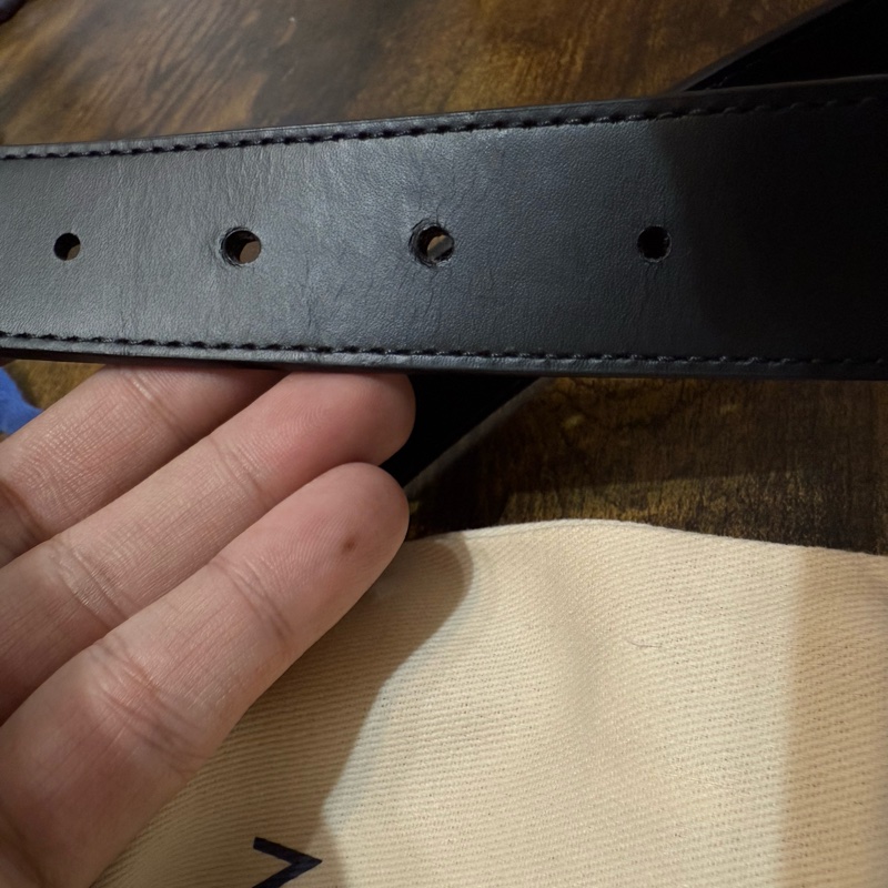 (已絕版)LV男生皮帶 M4049T Monogram 專櫃購入 新款 圖案塗層帆布雙面皮革皮 帶仿舊銀色LV Dimension搭扣新款(9成新 只用兩次)-3