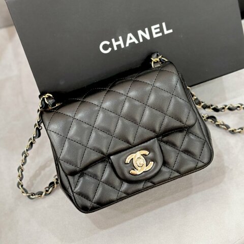 CHANEL Classic Mini Square Bag 方胖子17CM