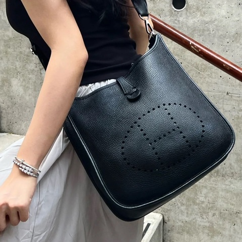 99新限量出售🆕Hermes黑銀Evelyne33斜挎肩背包🐎