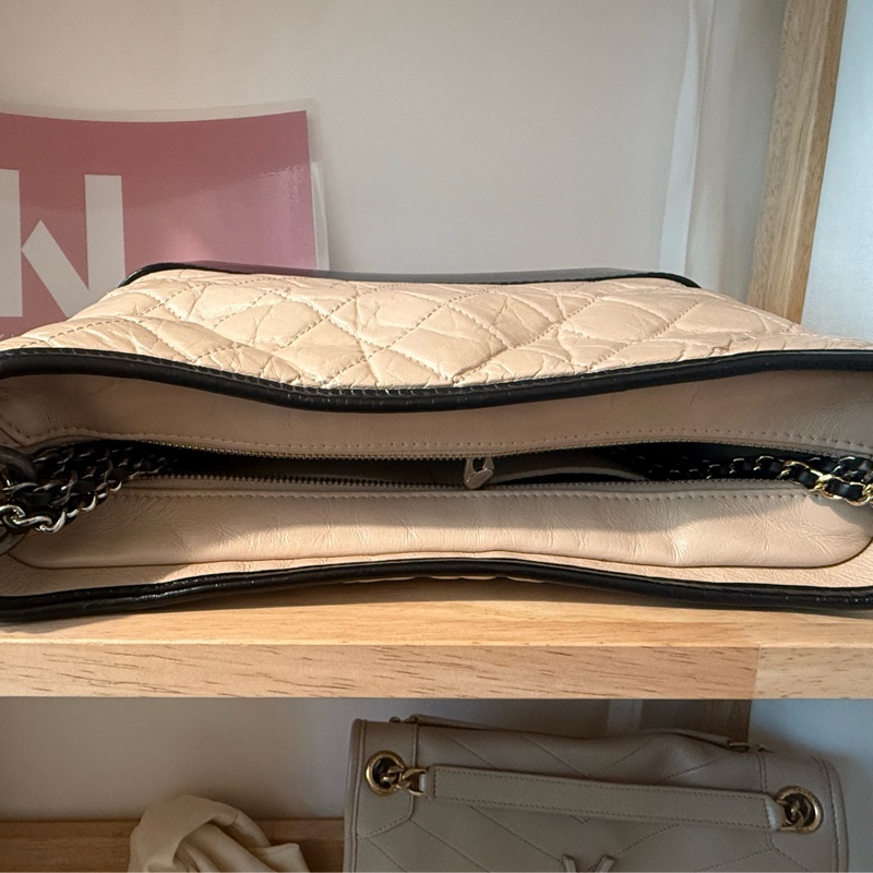 Chanel 流浪包中號 Gabrielle Medium bag-11