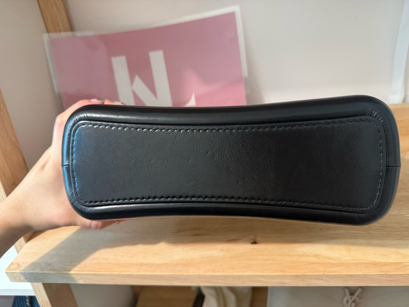 Chanel 流浪包中號 Gabrielle Medium bag-4