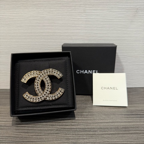 Chanel 雙C胸針 全新品