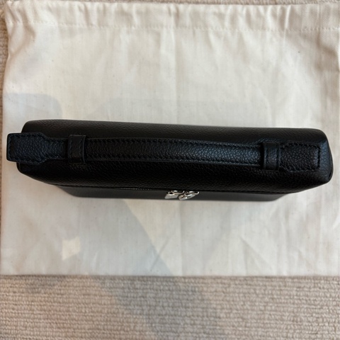 Loro Piana Extra Pocket L19飯盒袋 黑銀色 (一代扣)