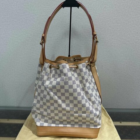 LV 白棋盤金扣抽繩肩背斜背水桶包 26*34*19 98新 配件塵袋
