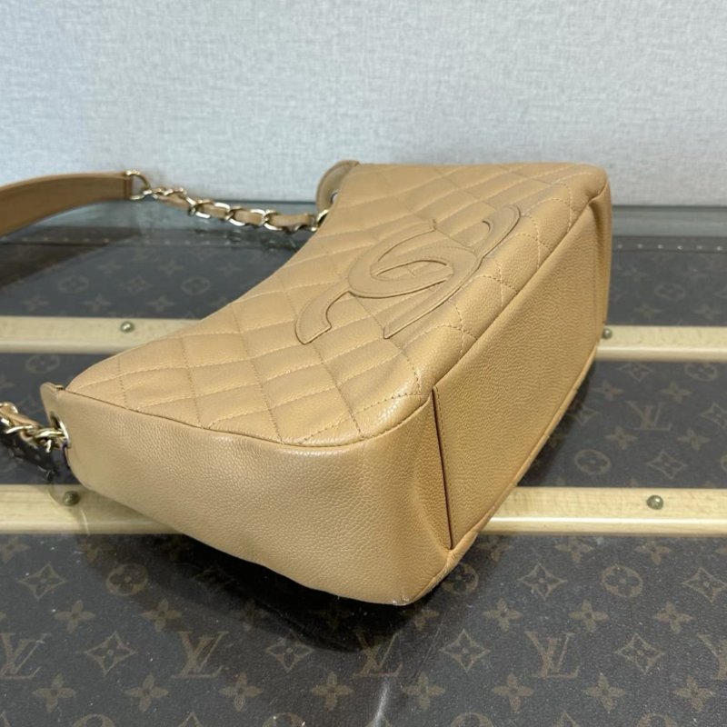 CHANEL 杏色金菱格紋肩背腋下包 28*17*9 98新 配件塵袋-2